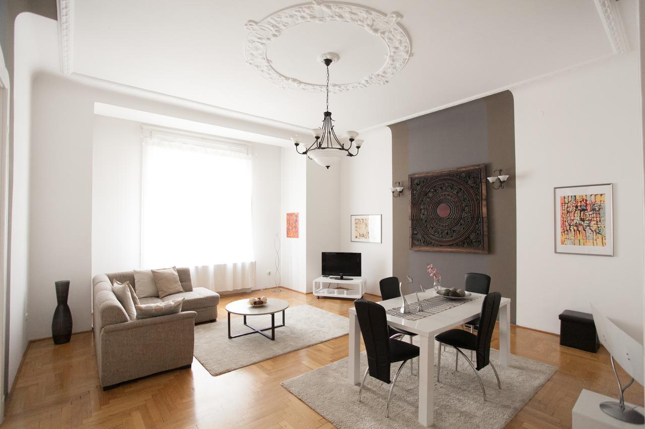 Royal Center Apartment Budapest Exterior photo